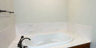 Massive 4 Bed 3 Bath on 2.64 acres in Ace Acres Gallery 35