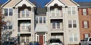 Light Filled 2bd 2bth Penthouse Condo In Piney Orchard! Gallery 1