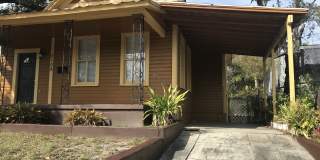 Vintage North Hyde Park Bungalow Gallery 1