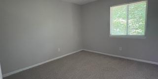 Spacious One Bedroom Available. Close to University and Downtown Area. Gallery 9