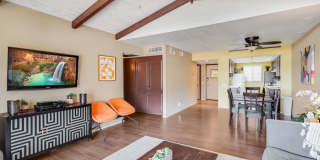 AVAILABLE NOW!! 2 Bed 2 Bath Fully Furnished Condo in Palm Springs! ****MOVE IN SPECIAL! 50% OFF ONE MONTHS RENT**** Gallery 5