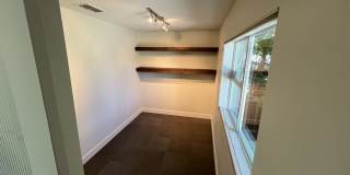 1726 7th St Gallery 18