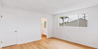 HUGE TOP FLOOR 2 BED 2 BATH IN PRIME SANTA MONICA! -FIREPLACE, BALCONY & GARAGE PARKING SPACE Gallery 26
