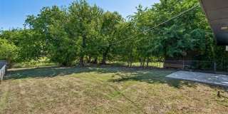 Charming 3 Bedroom Home with Spacious Backyard Gallery 31