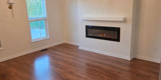 3 Bed Updated Condo Gallery 19