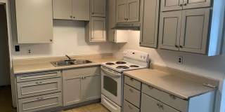 3 Bed, 1 Bath brick home located in Highpoint! Gallery 6