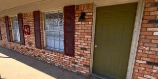 712 E Craven Ave Gallery 1