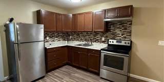 79 Brook Street Gallery 2