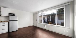 2006 1/2 N 78th St Gallery 4
