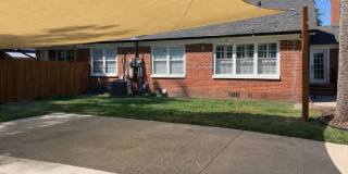 3/2 Duplex Conveniently Situated in an Established Neighborhood! Gallery 43