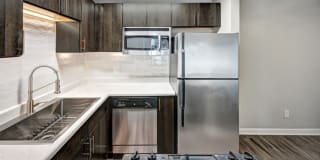 Summit Riverside Apartments Gallery 2