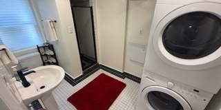 *DREAM LOCATION* 6BR Completely Renovated Duplex Gallery 56