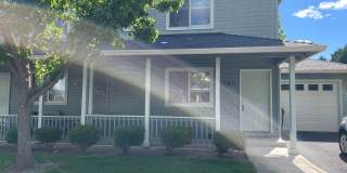 Two Bedroom 3 Bath Duplex-Townhouse in Southwest Medford Gallery 3