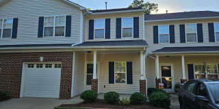 Fantastic 3br 2.5ba Townhome w/ 1st Floor Master & Garage in Holly Springs! Available Now! Gallery 1