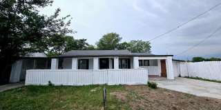 Charming 3-Bedroom Home for Lease in Downtown Manor, TX Gallery 1