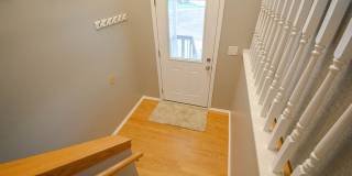 Beautiful Furnished Home on Quiet Cul‑de‑Sac Gallery 18