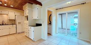 Custom Remodeled Townhome off Jefferson Hwy Gallery 11