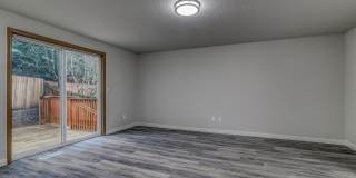 Spacious 4 Bedroom/2.5 Bath Hazell Dell Home! Gallery 13