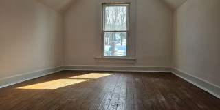 21 Sigourney Street Gallery 6