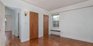 232 Farmington Avenue Gallery 5