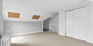 227 E Garrison Street Gallery 25