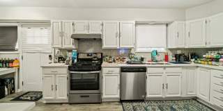 Spacious 4-Bedroom Single Family Home for Rent in Westchester Gallery 5