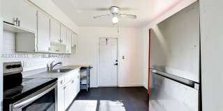 391 NE 42nd Ct Gallery 7