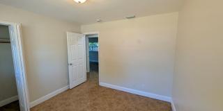 Spacious 3BR Rental with Outdoor Living Space Gallery 36