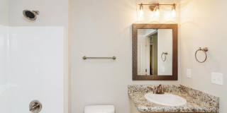 907 Alabama Street Gallery 13