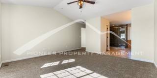 Beautiful Home with Fenced Back Yard and Cozy Fireplace Gallery 19
