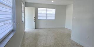 3306 SW 24th Ter Gallery 4