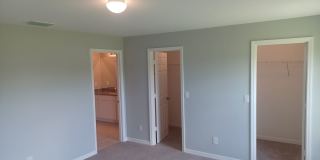 4/2 Newer  construction home. Gallery 17