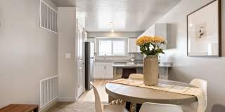 1st Floor 2 Bed 1 Bath in Hurricane!! Gallery 1