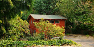 Unique Two Story Home in the Lincoln Area - Available Now! Gallery 1