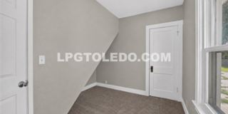 544 Woodsdale Ave. Gallery 19