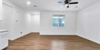 1611 Dire Wolf Avenue Gallery 50