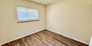 *MOVE IN SPECIAL* Beautiful 3-Bedroom/ 2 Bath REMODELED Home! Gallery 26