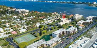 890 N Federal Highway Gallery 1