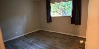 3 bedroom 1 bath duplex Gallery 8