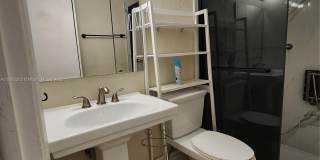 2170 NE 51st Ct Gallery 11