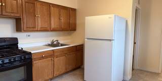 8909 South Cottage Grove Avenue - 3R Gallery 1