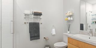 757 Grant Gallery 27