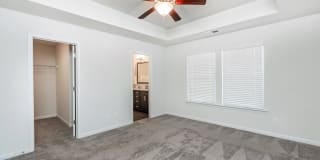 Rivermoor West Apartments Gallery 40