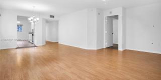 900 SW 142nd Ave Gallery 13