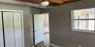 Charming 3-Bedroom Home on a Small Pond in Leesburg Gallery 10