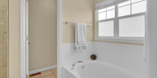Immaculate 3 Bedroom Townhome Near Downtown COS Gallery 20