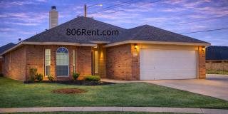 Large 3/2/2 Home in Monterey - Frenship School District Gallery 1