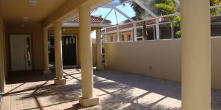 2 Bedroom/Office Courtyard Home in Bell Tower Park! Gallery 1