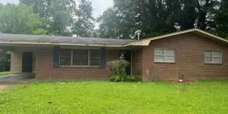 963 Pine Lake Dr Jackson, MS 39206 Gallery 1