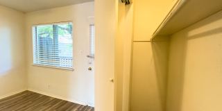 1010 W 23rd St #9 Gallery 10